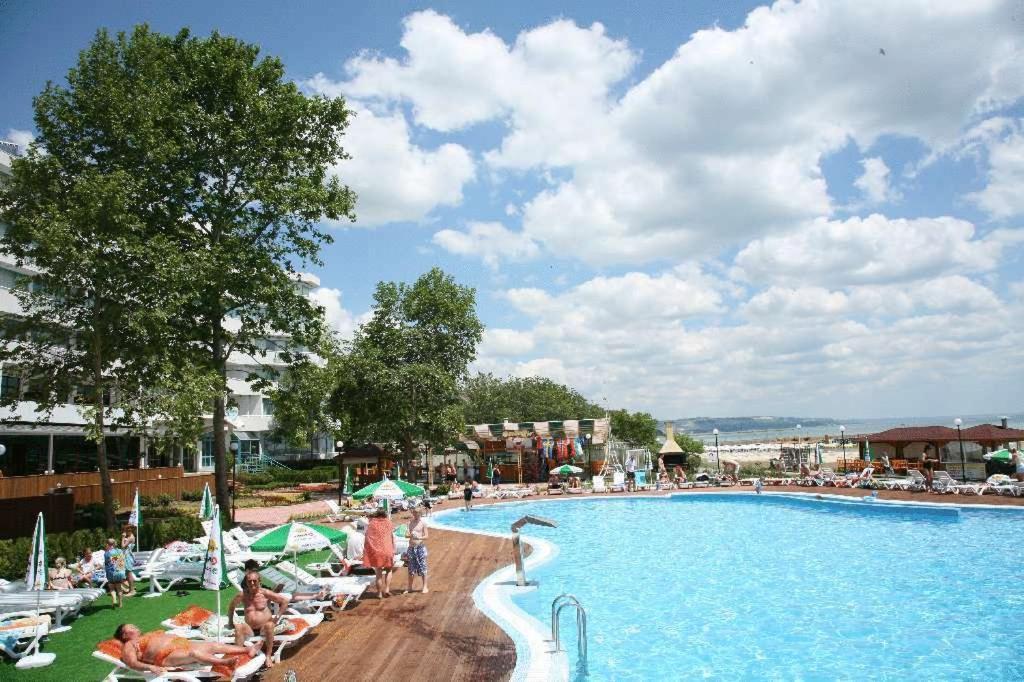 Hotel Arabella Beach Albena Exterior foto